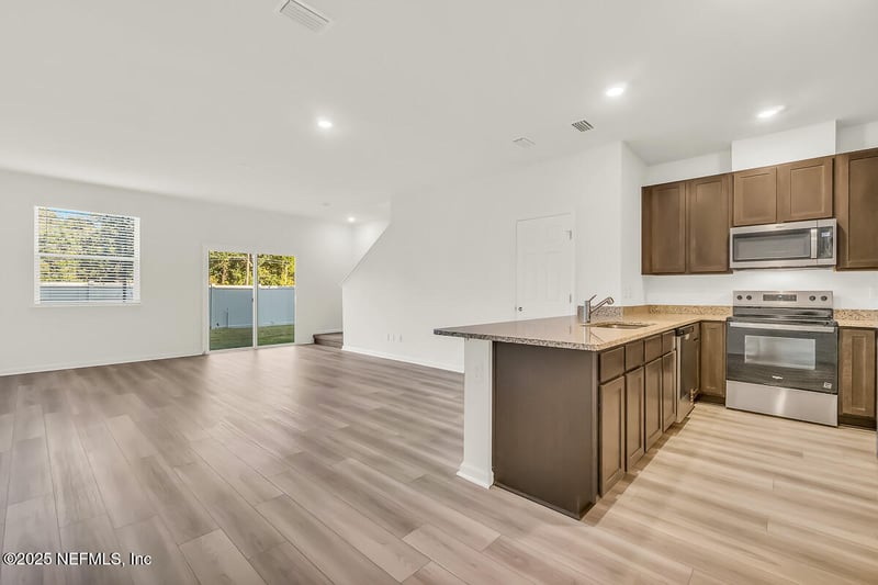 216 Beach Palm Ct, St Augustine, FL 32086