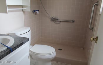 5020 Bilken Dr, Jacksonville, FL 32210