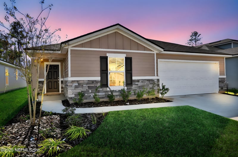 3373 Golden Eye Dr, Orange Park, FL 32065