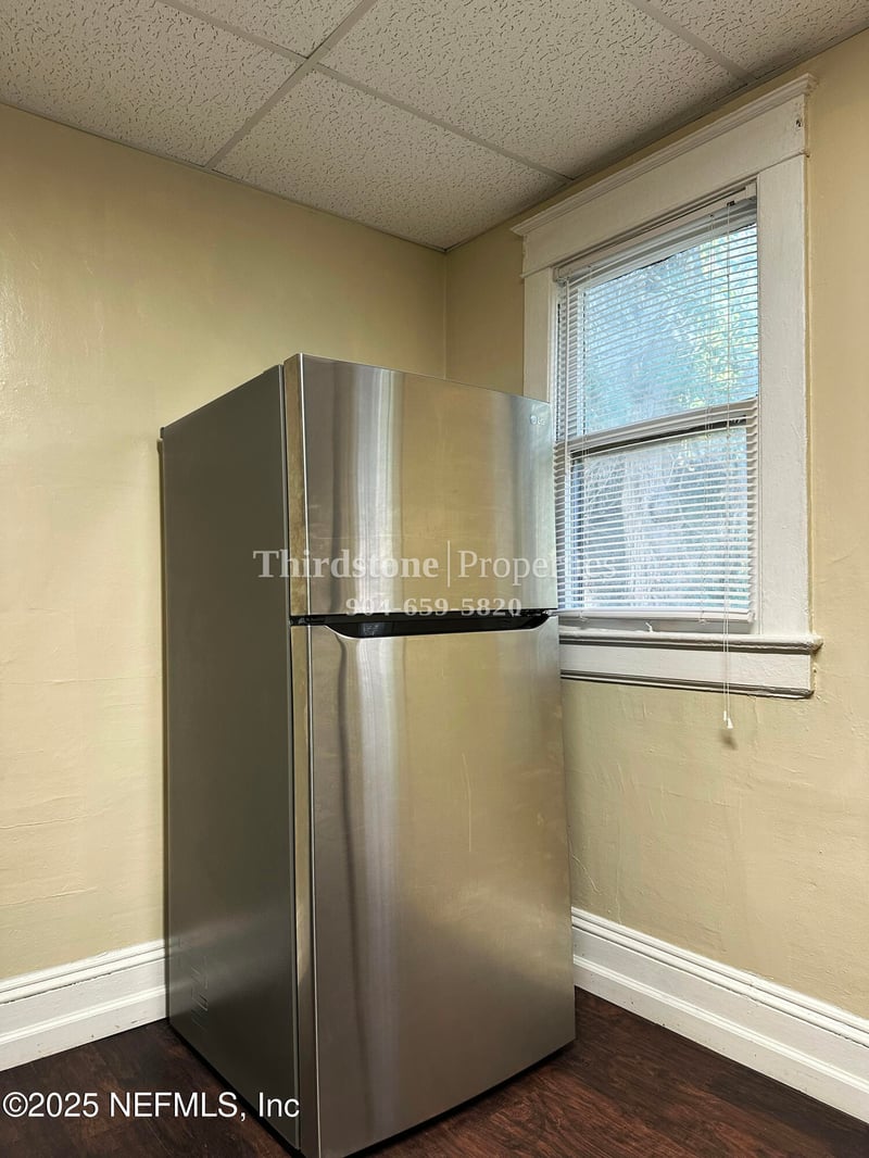 2501 Myra St, Jacksonville, FL 32204