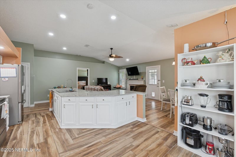 5136 Big Forest Ln, Jacksonville, FL 32210