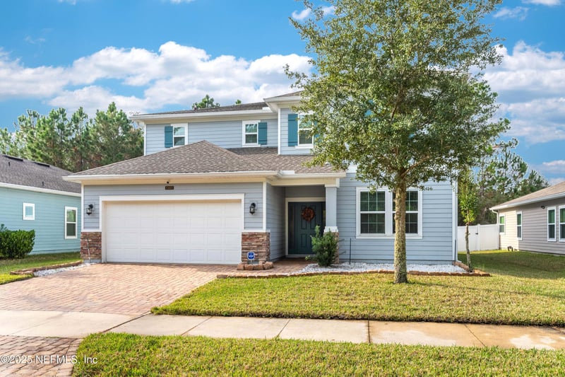 15815 Douglas Lake Dr, Jacksonville, FL 32218