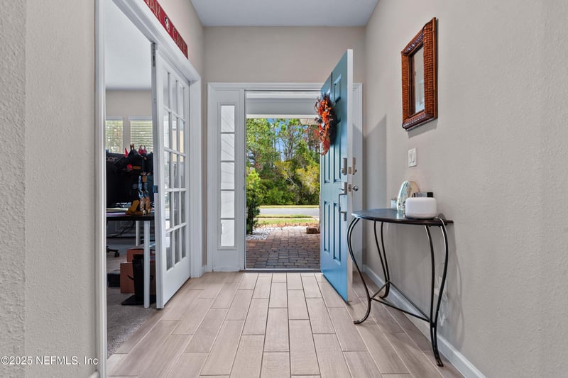 15815 Douglas Lake Dr, Jacksonville, FL 32218