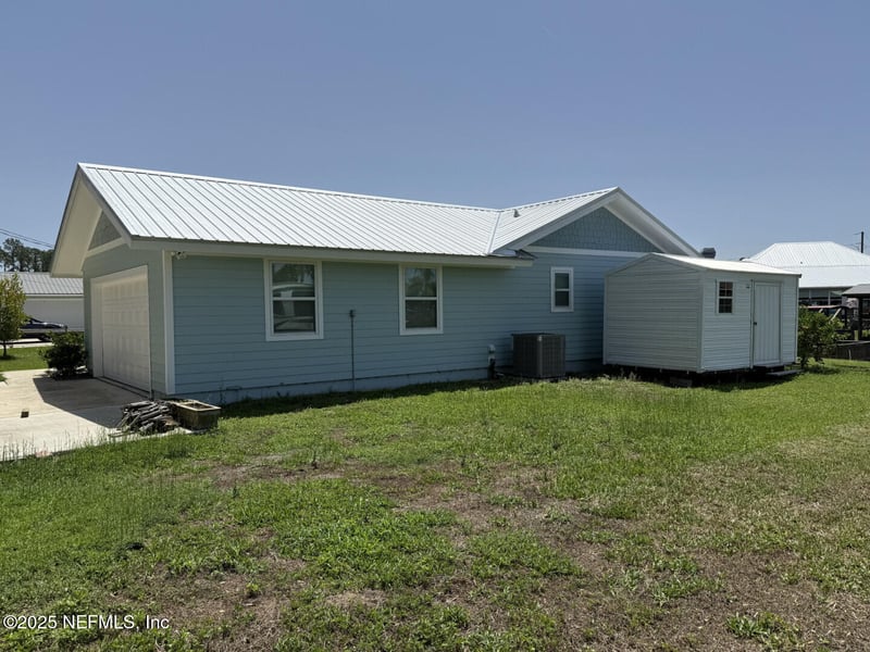 125 Cypress Dr, East Palatka, FL 32131