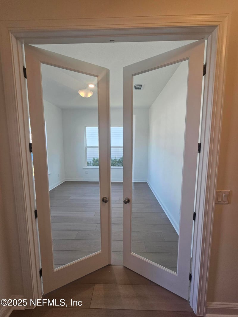 301 Dalton Mill Dr, St Johns, FL 32259