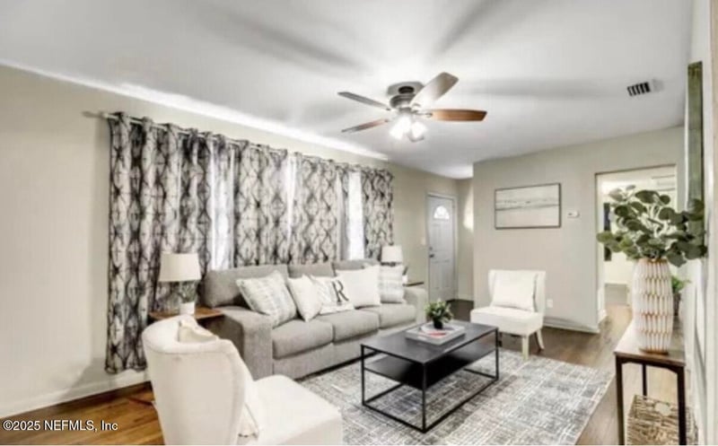 3742 Barmer Dr, Jacksonville, FL 32210