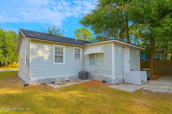 3257 Liberty Cir, Jacksonville, FL 32206