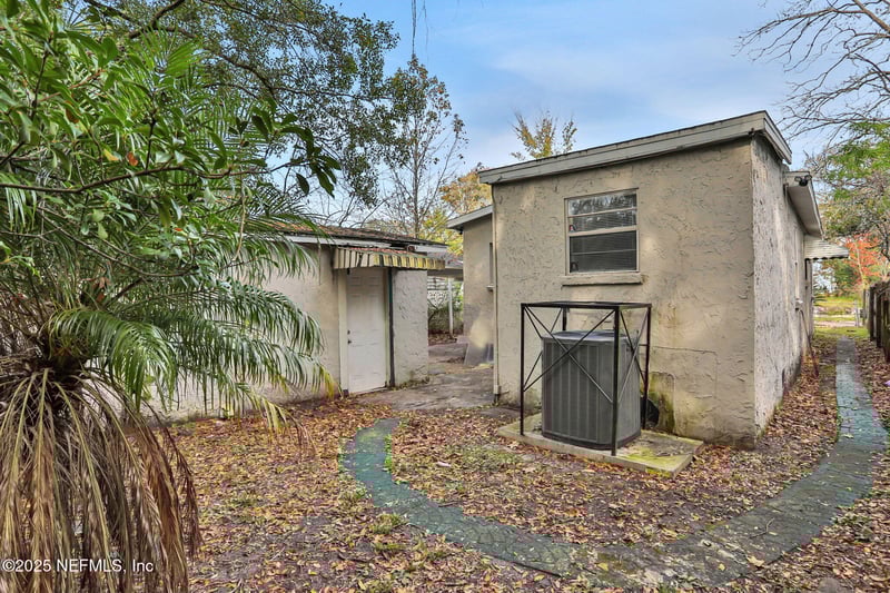 2070 Woodside St, Jacksonville, FL 32209