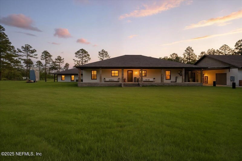 14189 Glen Farms Dr, Glen St Mary, FL 32040