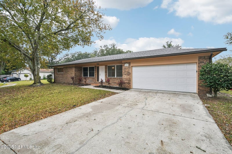 6026 Greenwillow Ct, Jacksonville, FL 32277