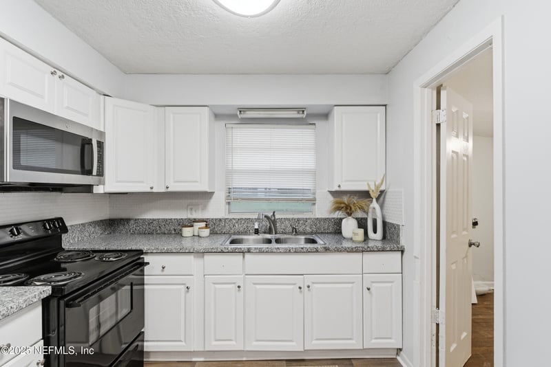 4663 Roanoke Blvd, Jacksonville, FL 32208