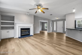 4119 Sunnyside Dr, Middleburg, FL 32068