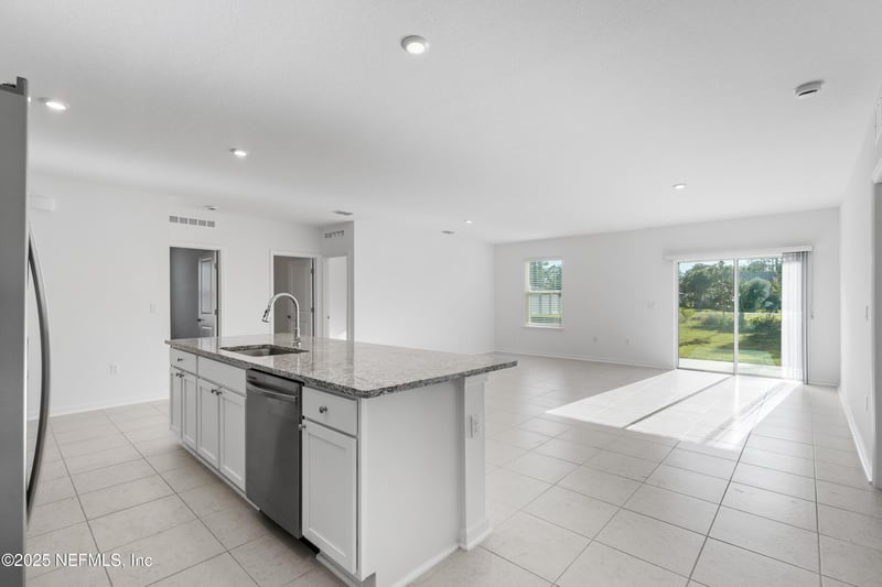 8 Bannbury Ln, Palm Coast, FL 32137