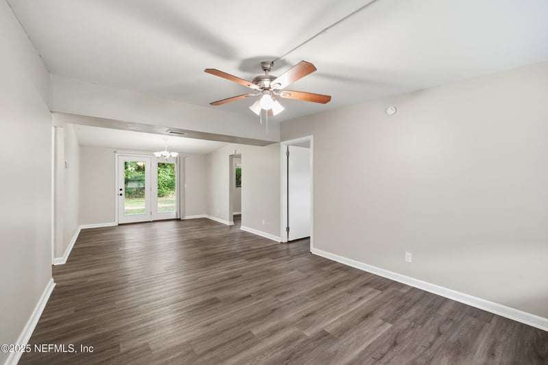 3135 Victoria Park Rd, Jacksonville, FL 32216