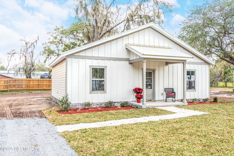 9750 Sherman Ave, Glen St Mary, FL 32040