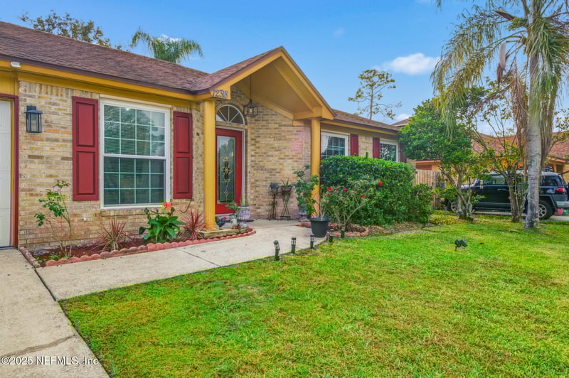 12318 Hunters Haven Ln, Jacksonville, FL 32224