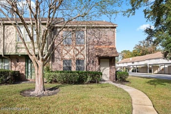 8181 Trafalgar Sq, Jacksonville, FL 32217