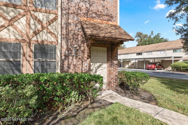 8181 Trafalgar Sq, Jacksonville, FL 32217