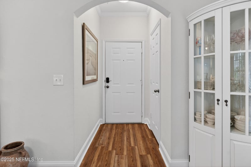 7800 Point Meadows Dr #417, Jacksonville, FL 32256