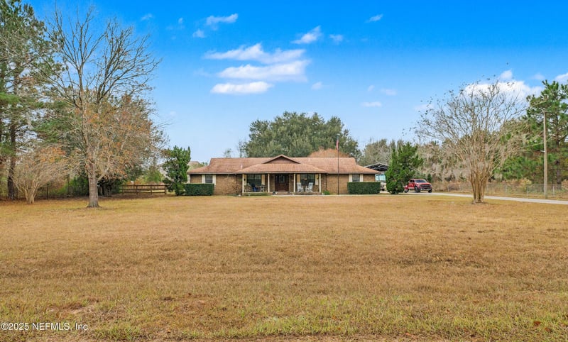 820 Golf Club Rd, Macclenny, FL 32063