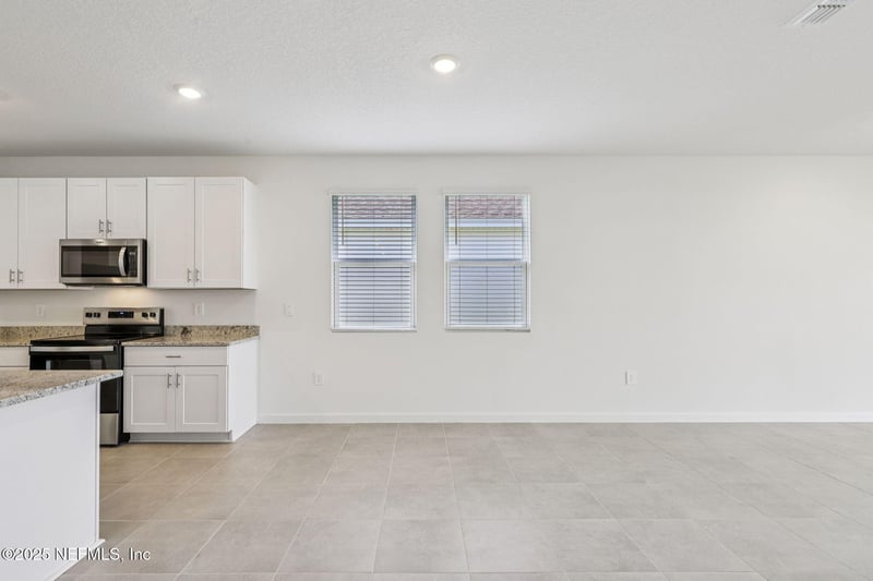 51 Ararat Dr, Palm Coast, FL 32137