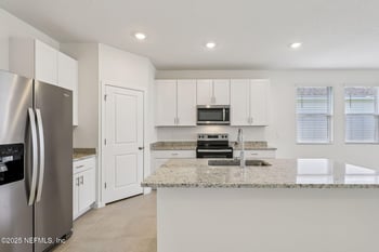 51 Ararat Dr, Palm Coast, FL 32137