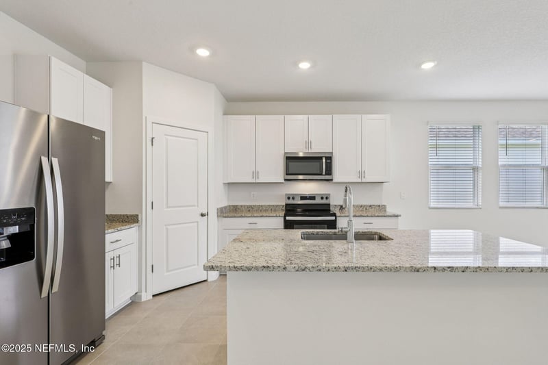 51 Ararat Dr, Palm Coast, FL 32137