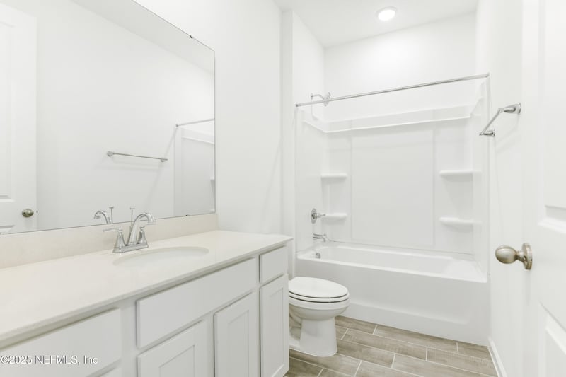 1775 Carnelian St, Deland, FL 32720