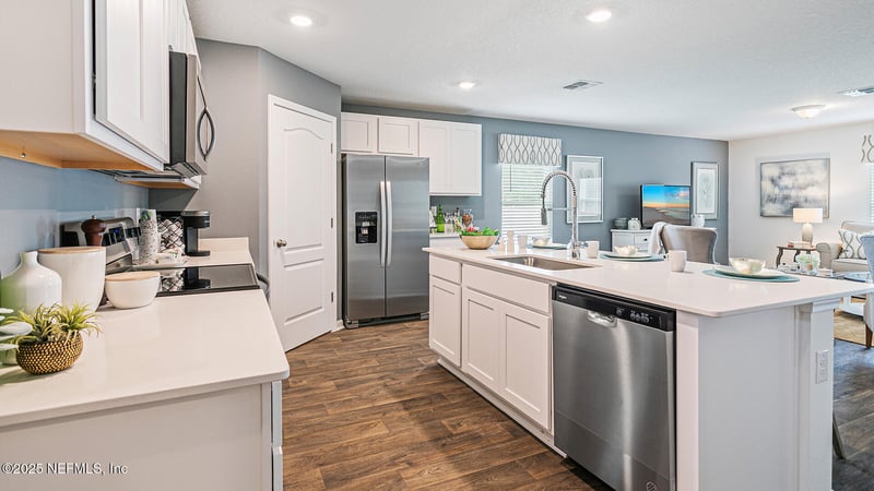 31 Palm Ln, Palm Coast, FL 32164