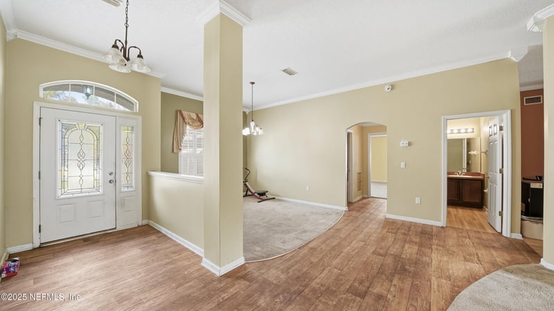 550 Alice Cove Ct, Jacksonville, FL 32218