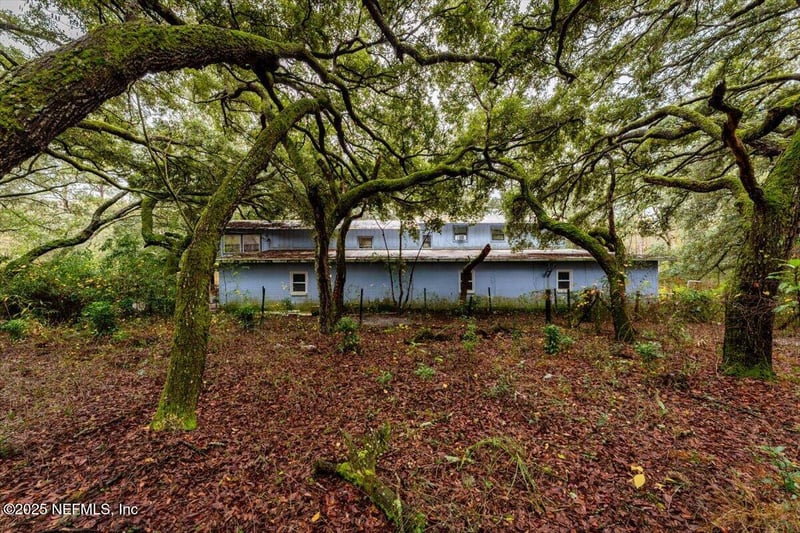 18152 111th St, Brooker, FL 32662