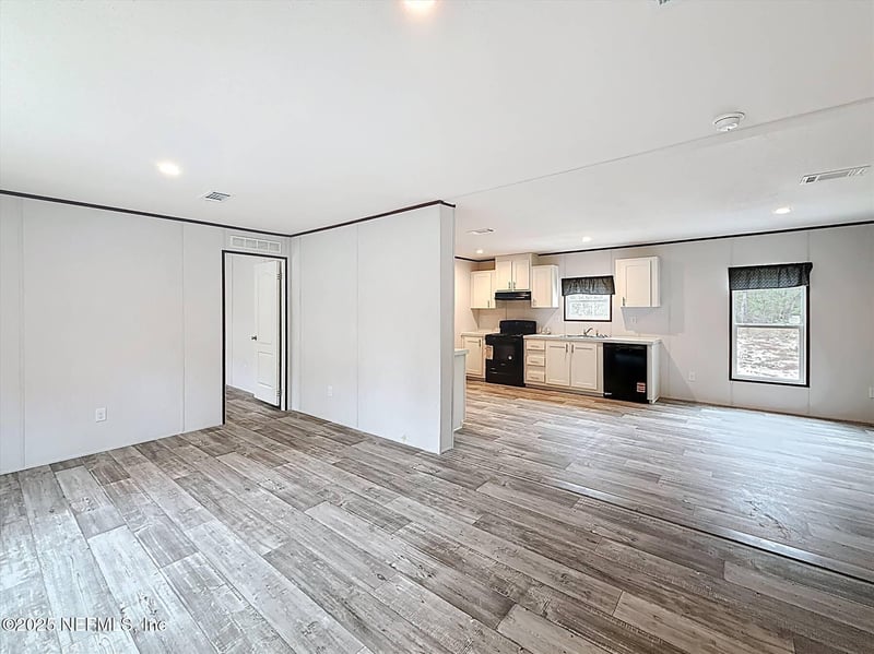 151 Lake Galilee Dr, Hawthorne, FL 32640