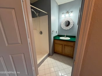 1114 Scheidel Ct, Atlantic Beach, FL 32233