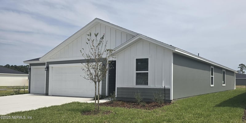 12673 Senbay Ct, Jacksonville, FL 32218