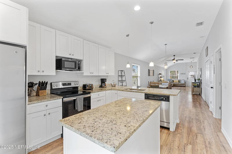 2 Poinciana Cove Rd, St Augustine, FL 32084