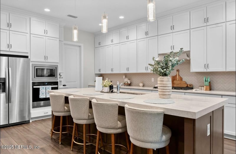 462 Hillendale Cir, St Johns, FL 32259