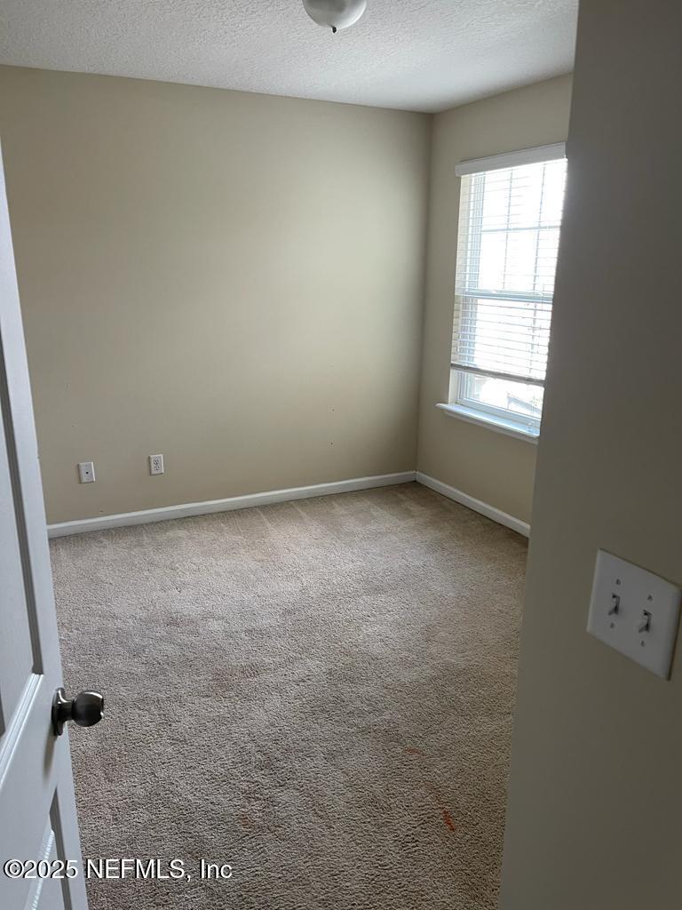 151 Richmond Dr, St Johns, FL 32259