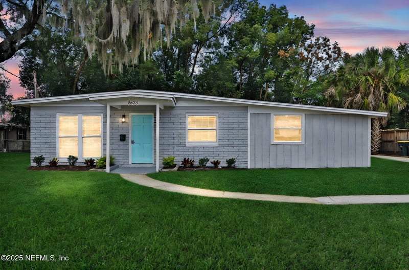 8623 St Patrick Ln, Jacksonville, FL 32216