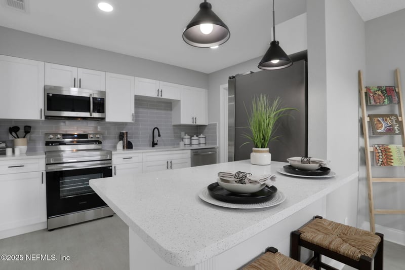 8623 St Patrick Ln, Jacksonville, FL 32216