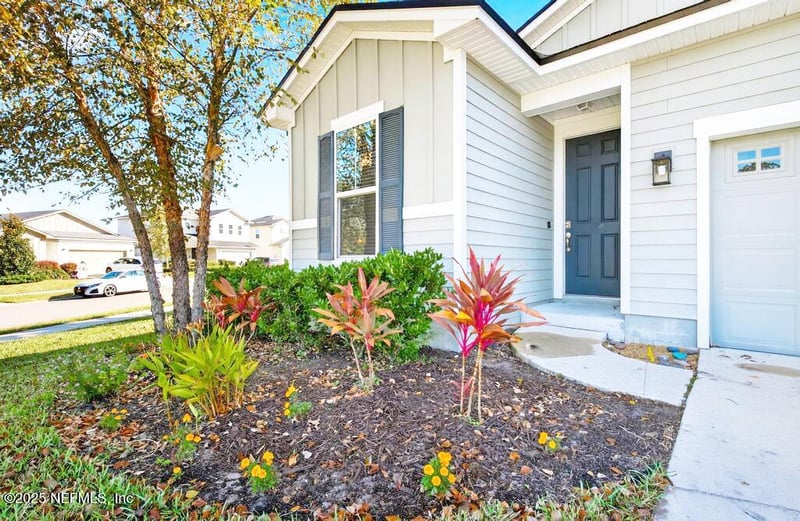 2975 Laurel Springs Dr, Green Cove Springs, FL 32043