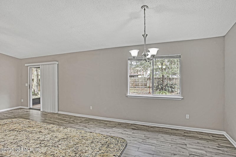 6143 Sundew Ct, Jacksonville, FL 32244