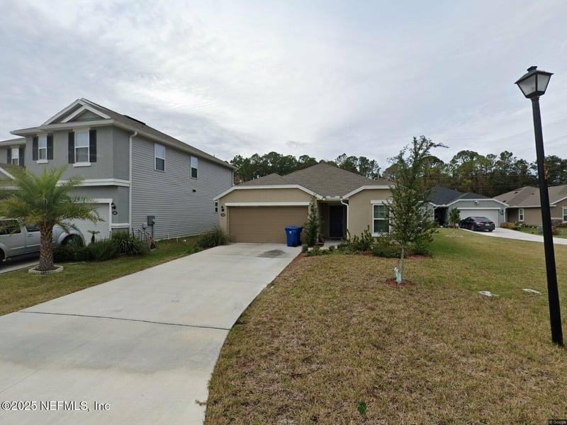 16048 Hutton Ln, Jacksonville, FL 32218