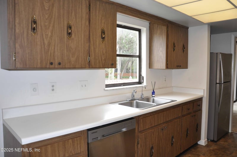 1820 Sevilla Blvd #211, Atlantic Beach, FL 32233