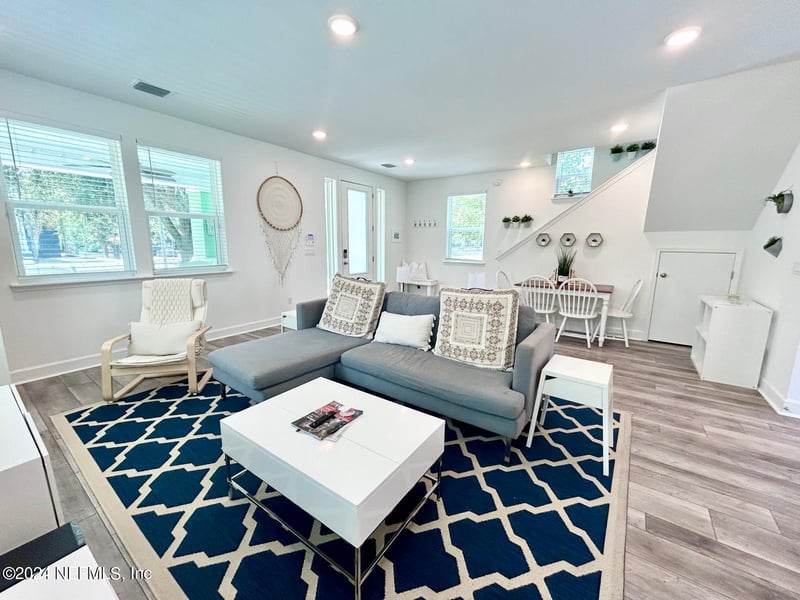 303 3rd St, Jacksonville, FL 32206