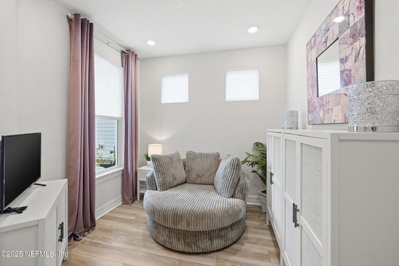 55 Fairlake Cir, St Augustine, FL 32092