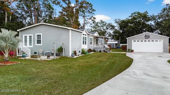 11783 Water Bluff Dr, Jacksonville, FL 32218