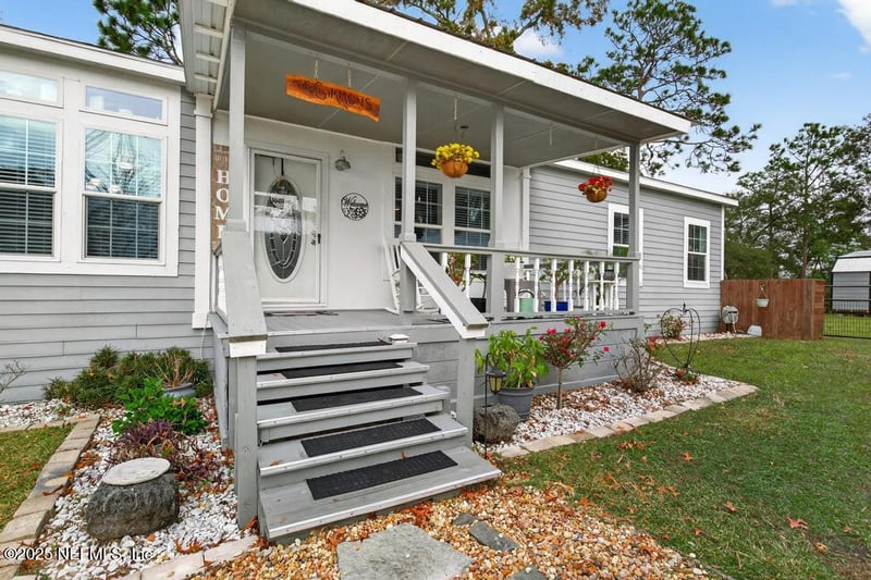 11783 Water Bluff Dr, Jacksonville, FL 32218