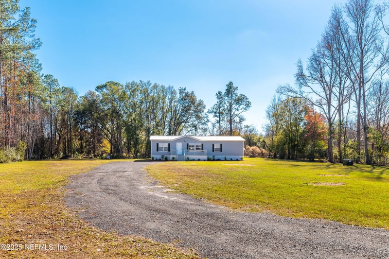 11842 Garden Way, Sanderson, FL 32087