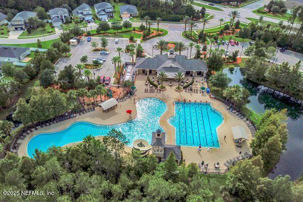 660 Grampian Highlands Dr, St Johns, FL 32259