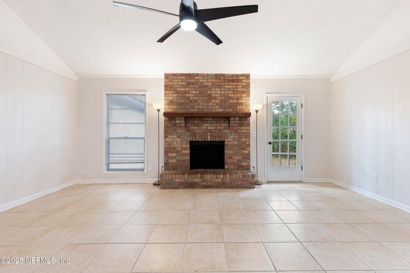 4135 Dawnridge Rd, Jacksonville, FL 32277